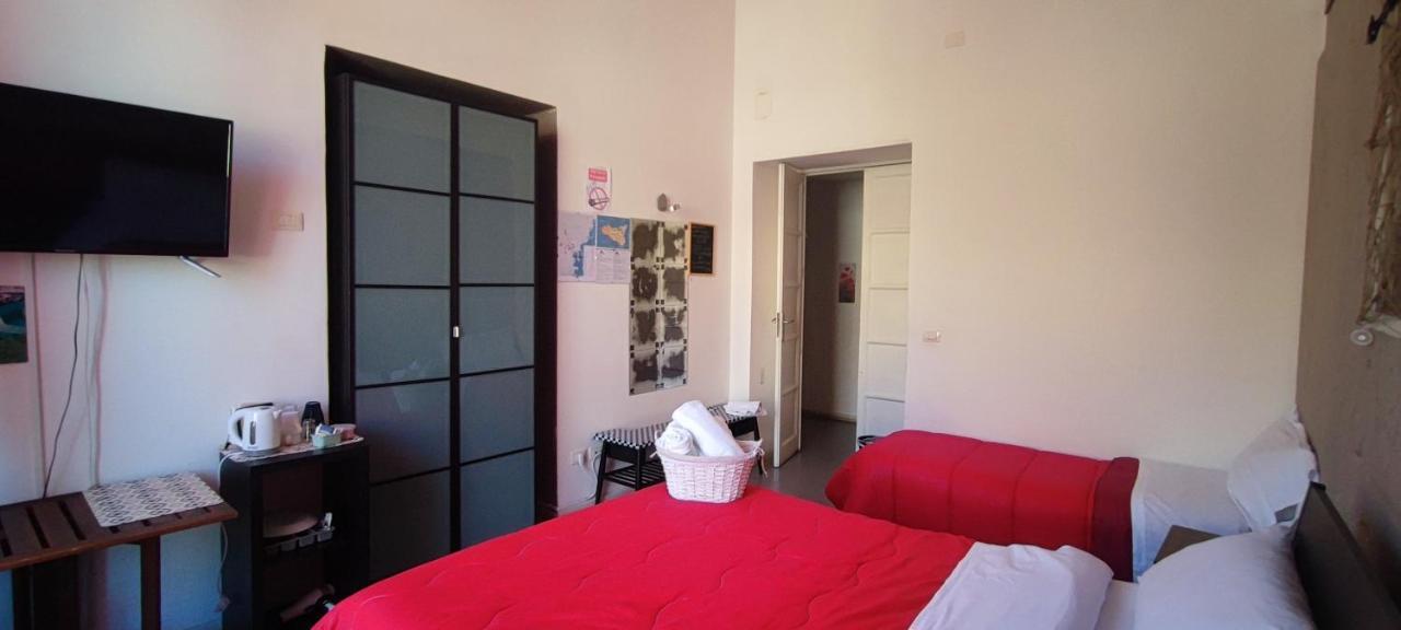 Downtown Vicino Al Duomo Apartment Catania Bagian luar foto