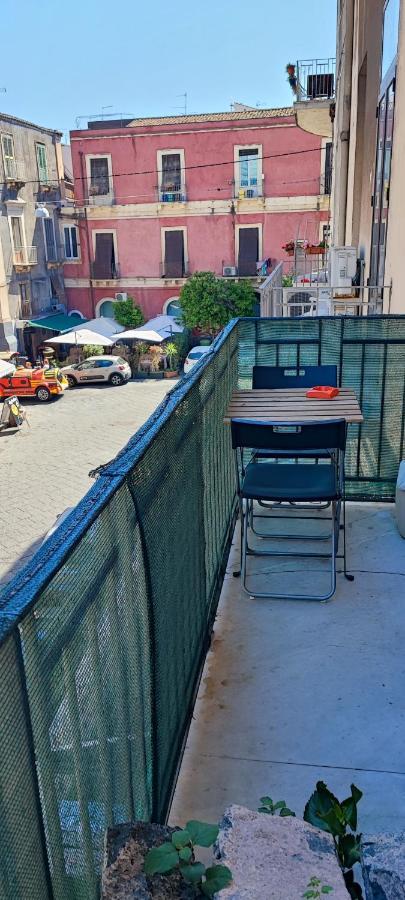 Downtown Vicino Al Duomo Apartment Catania Bagian luar foto