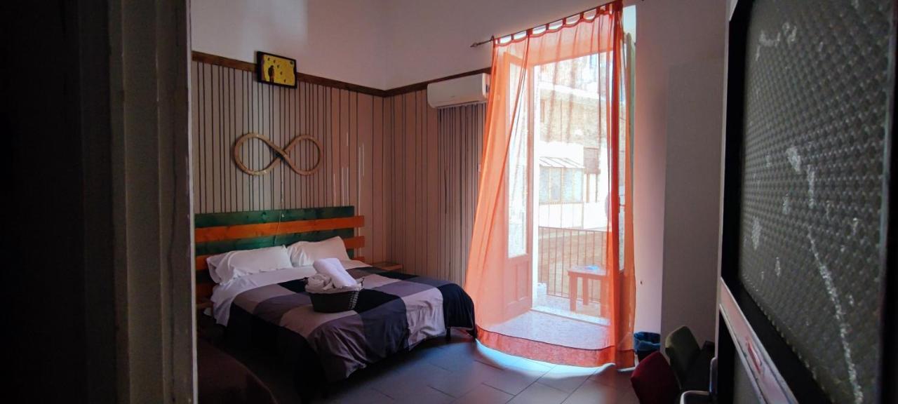 Downtown Vicino Al Duomo Apartment Catania Bagian luar foto