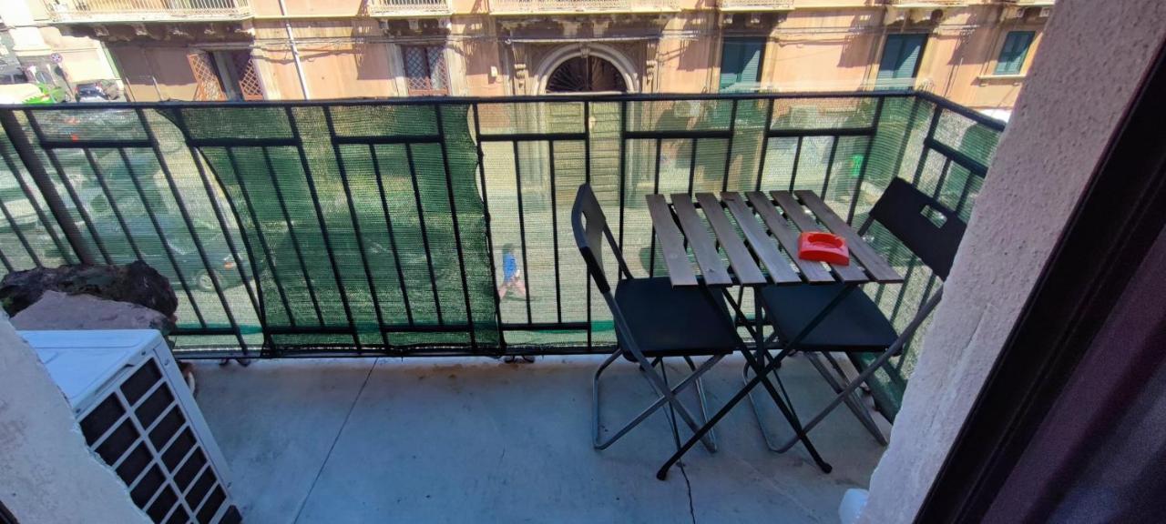 Downtown Vicino Al Duomo Apartment Catania Bagian luar foto
